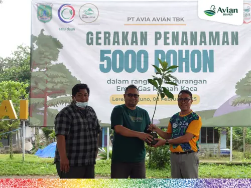avian-brands-tanam-5000-pohon-di-lereng-arjuno-untuk-konservasi-dan-reduksi-emisi-gas-rumah-kaca_cover