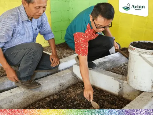 double-action-breakthrough-of-pt-avia-avian-tbk-csr-program-to-reduce-waste-and-empower-community-in-wadungasih-village_cover
